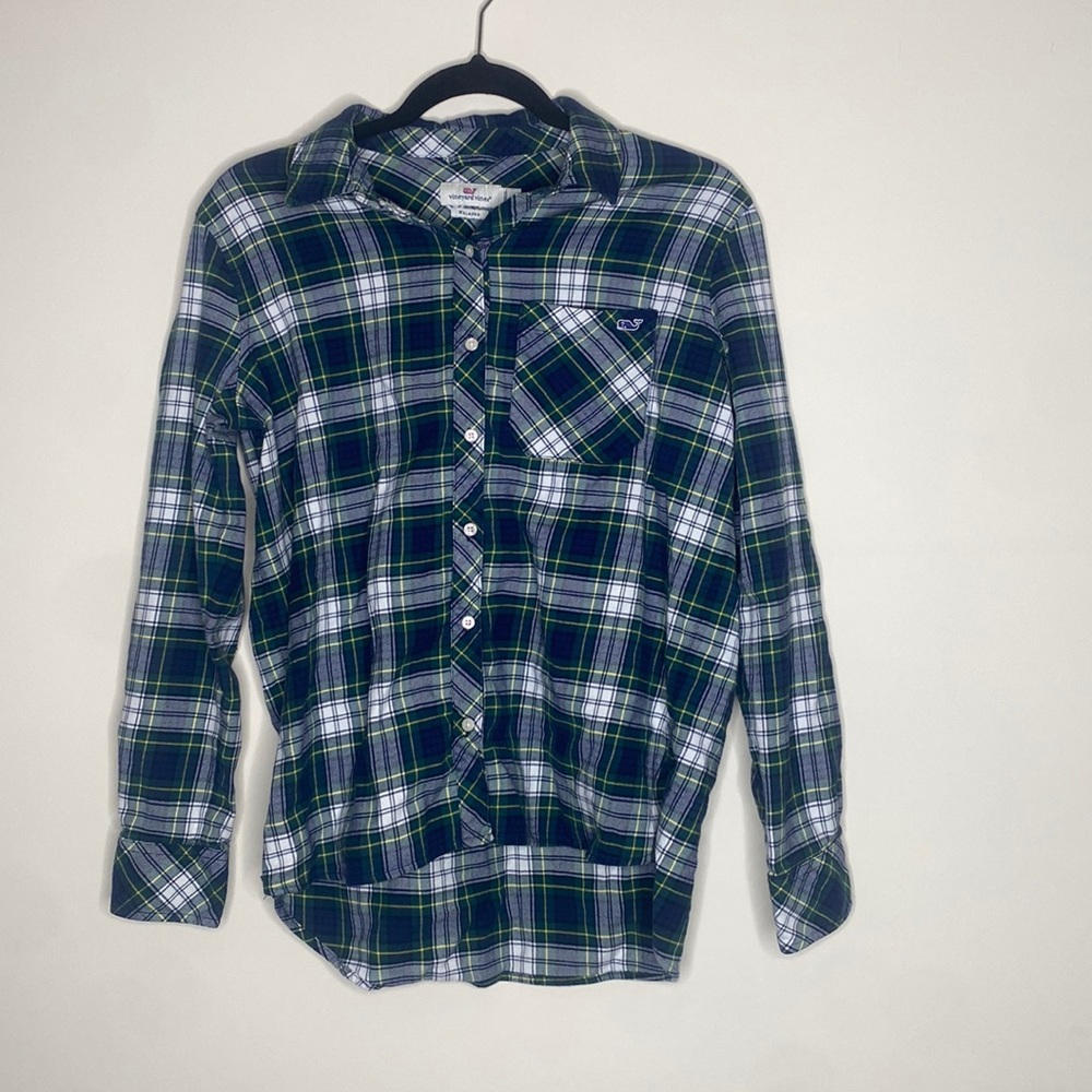 Vineyard vines relaxed women’s medium size 6 green blue plaid flannel button up